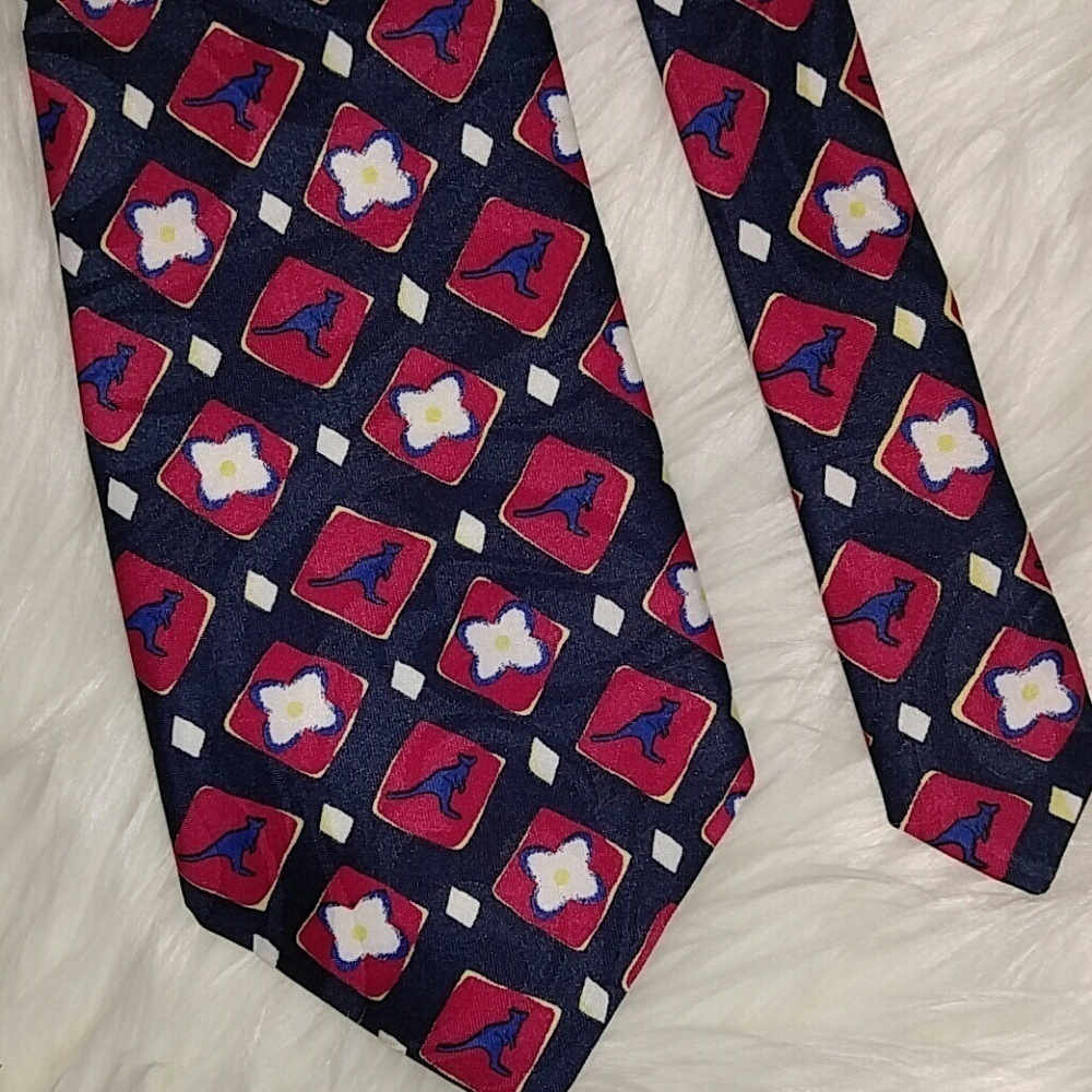 A. Royale & Co. Australia Kangaroo Tie 56"